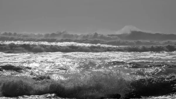 Rough Waves Stormy Ocean Sun Reflecting Water Surface Desaturated High — Stock Photo, Image