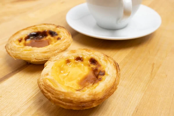 Tortas Tradicionais Portuguesas Conhecidas Como Pastel Nata Mesa Madeira Com — Fotografia de Stock