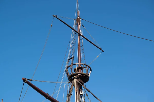 Mast Crow Nest Rigging Old Sailing Ship — Stock Photo, Image