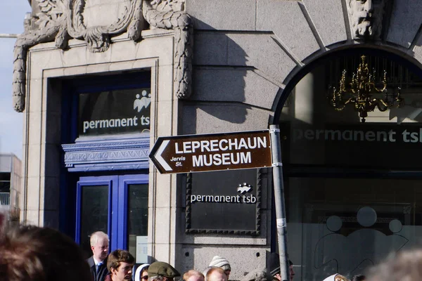 Signpost Leprechaun Museum Dublin Ireland — Stock Photo, Image