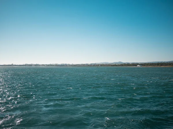 Coast Algarve Portugal Ocean Olhao Town Distance Turquoise Blue Water — Stock Photo, Image