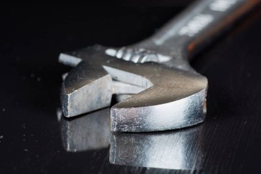 ayarlanabilir anahtarı portre