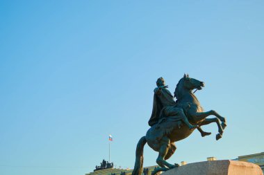 Limanda büyük anıt nehir görünümünden peter