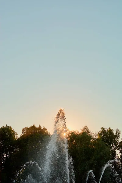 金钟和喷泉 — 图库照片