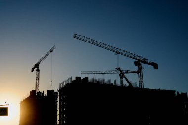 en güçlü ışıkta bina vinçler inşası, aksi takdirde