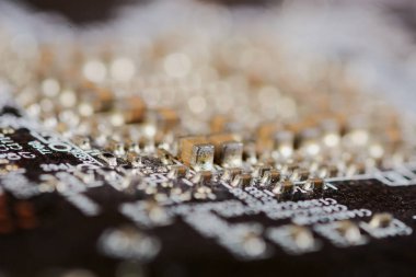 Çip bileşenli yüksek teknoloji anakart