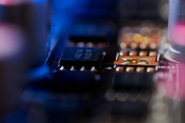 Placa mãe de alta tecnologia com componentes de chip — Fotografia de Stock