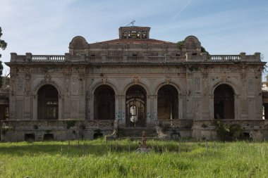 Livorno, İtalya için mimari anıt yapı çökmekte antik Spa.