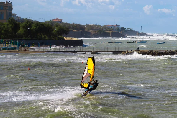 Livorno Italy August 2017 Sea Waves Wind Surfing Summer Windy — Stock Photo, Image