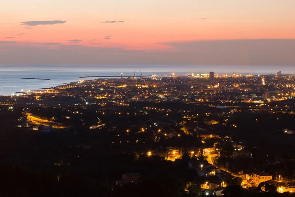 Alacakaranlıkta Toskana Daki Livorno Şehrin Havadan Görünümü — Stok fotoğraf