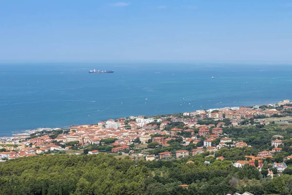 Luftaufnahme der Stadt Livorno in der Toskana, Italien — Stockfoto