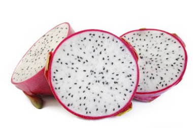 Beyaz arkaplanda Ejder Meyvesi izole