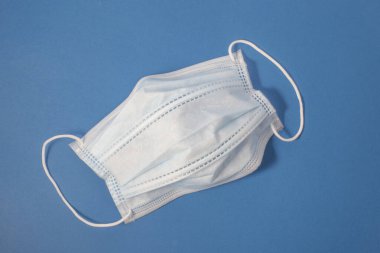 Korona virüs maskesi koruması arka planda izole edildi