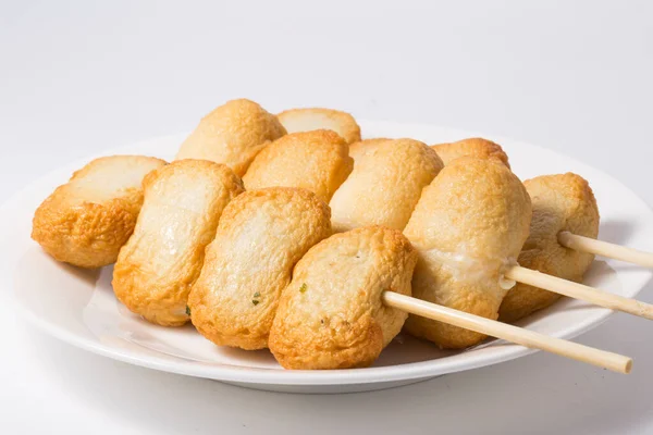 Espetos Bolo Peixe Isolados Sobre Fundo Branco — Fotografia de Stock