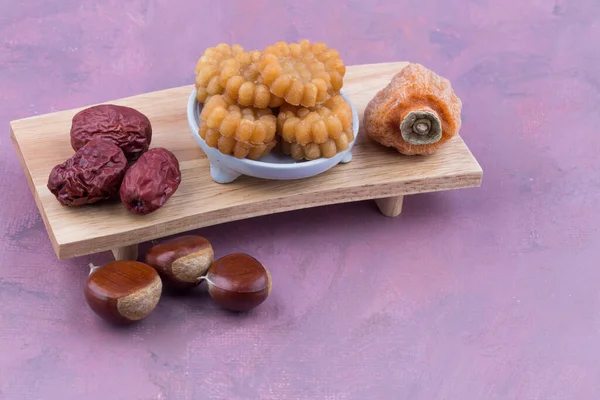 Kore geleneksel çöl kurutulmuş hurma, jujube, Bal Kurabiyesi, kestane.