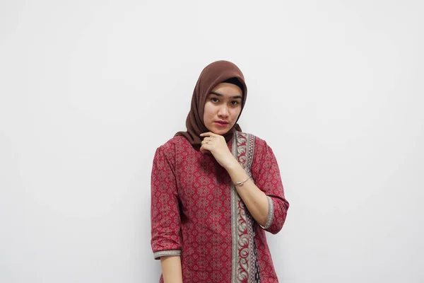 Young Beautiful Asian Woman Wears Hijab Batik Making Serious Expression — Stock Photo, Image