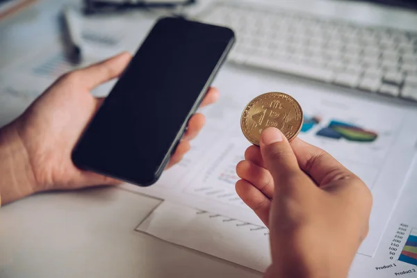 Man Holding Bitcoin Background Smart Phones Laptops Business Graphs Concepts — Stock Photo, Image