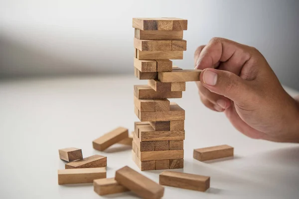 Business risks in the business. Requires planning Meditation must be careful in deciding to reduce the risk in the business. As the game drew to a wooden block from the tower