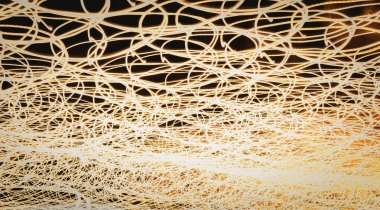 Hafif çizgiler güzel desenli.