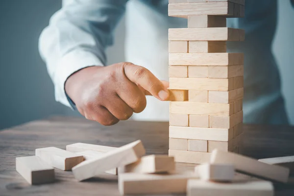 Business risks in the business. Requires planning Meditation must be careful in deciding to reduce the risk in the business. As the game drew to a wooden block from the tower