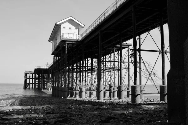 Svartvita Bilder Penarth Vale Glamorgan Wales Storbritannien Viktoriansk Brygga Paviljong — Stockfoto