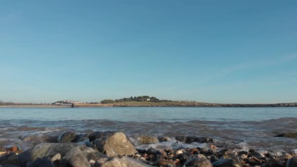 Barry Island Bienvenida Los Visitantes Después Del Bloqueo Del Coronavirus — Vídeos de Stock