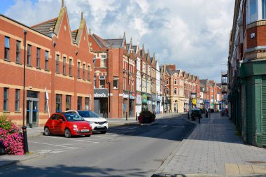 Barry, Glamorgan / Galler Vadisi 29 Eylül 2020, Hoton Yolu. Coronavirus krizi ticari sektörde küresel durgunluğa yol açıyor. Çocuklar oyun merkezi kapanır, hayalet kasabalar ve şehir çürümesi yeni normal haline gelir. Umutsuzluk hissi.