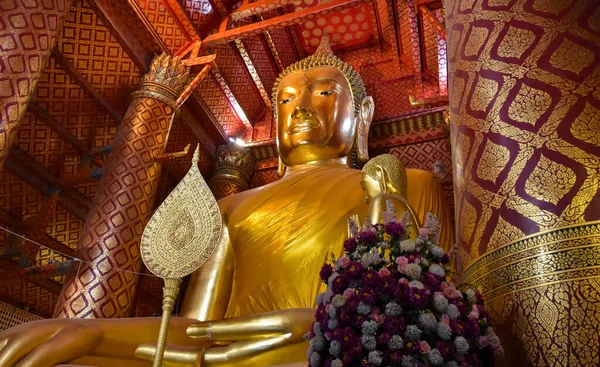 Meter High Gold Plated Buddha Statue Temple Wat Phanan Choeng — Stock Photo, Image