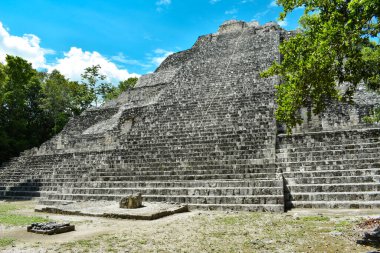 Becan, Meksika 'da Maya Piramidi 