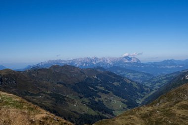 Avusturya dağlarında dağ manzarası güzel.