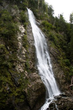 Kitzlochklamm 'da büyük bir şelale