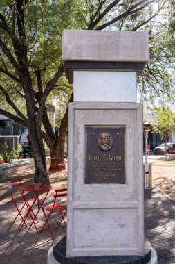 Tucson, AZ - 26 Kasım 2019 Yaşam Boyutu Satranç Takımı, şehir merkezindeki Jcome Plaza olarak bilinen parktadır..