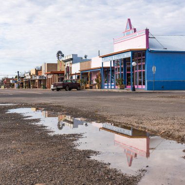 Willcox, AZ - 24 Kasım 2019 Willcox şehir merkezinin ana caddesine bakıyoruz..