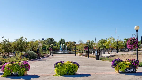 Pueblo, CO - 7 Ekim 2023 Pueblo Arkansas Köprüsü 'nün Gateway Park alanı