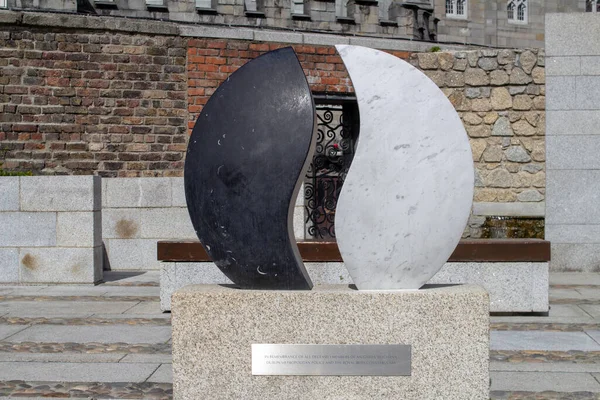 Estatua Castillo Dublín Garda Memorial Garden Que Representa Todos Los — Foto de Stock