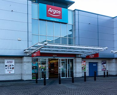 Batı Dublin, İrlanda 'daki Liffey Vadisi Perakende Parkı' ndaki Argos Extra Mağazası..