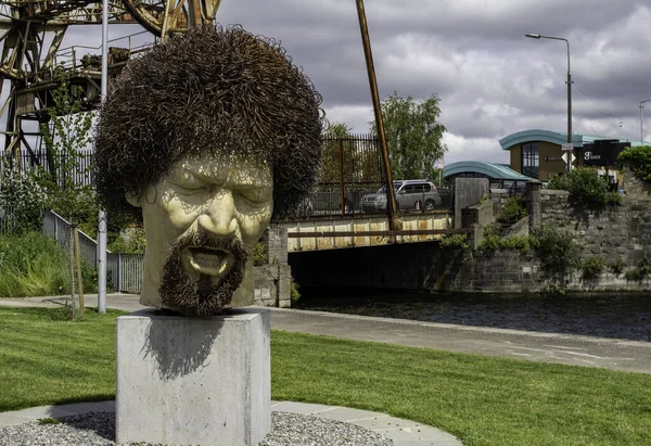 Vera Klutes Statua Luke Kelly Sheriff Street Dublino Irlanda Svelata — Foto Stock