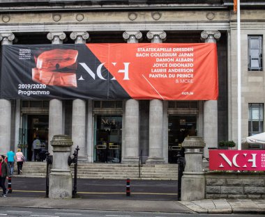 Earlsfort Terrace 'daki Ulusal Konser Salonu, Dublin, İrlanda, Ulusal Senfoni Orkestrası ve İrlanda' nın ana klasik müzik merkezi..