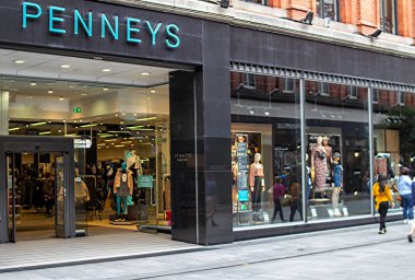 Orijinal Penneys Store 1989 'da açılan Dublin, İrlanda' daki Mary Caddesi 'nde..