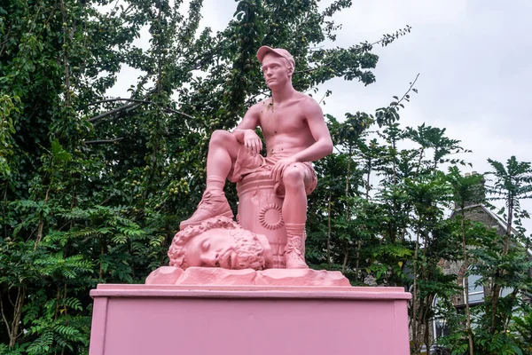 Escultura Rosa Chicle David Goliat Los Terrenos Del Castillo Dublín — Foto de Stock