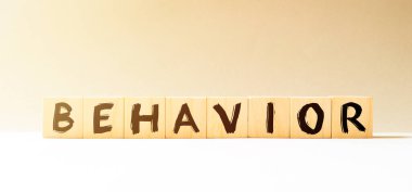 Kelime Davranışı: Ahşap bloklama. İş konsepti.