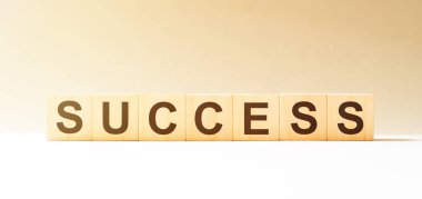 Kelime: Ahşap yapı taşlarından yapılmıştır.