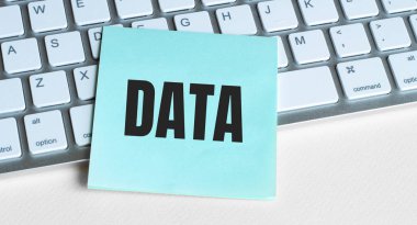 Klavyedeki etiket üzerindeki DATA kelime kavramı