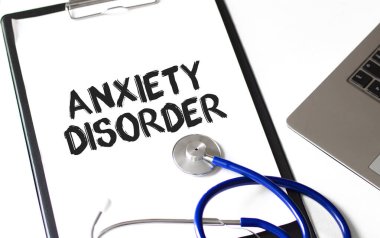 Metin Anksiyete Bozukluğu olan siyah kağıt tabak, tıbbi konsept.