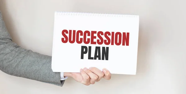 Бизнесмен Картой Текстом Succession Plan Бизнес Концепция — стоковое фото