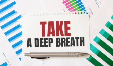 Mesajlı kart. Derin bir nefes al. Tamam. Diyagram ve beyaz arkaplan