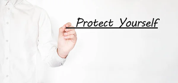 Zakenman Die Protect Yourself Schrijft Met Zwarte Stift Transparant Veegbord — Stockfoto