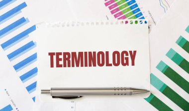 Terminoloji yazan bir kart var. Diyagram ve beyaz arkaplan