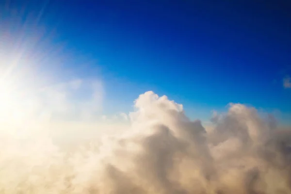 Gyllene Ljus Med Soluppgång Morgonen Himlen Och Clound Fog Täcka — Stockfoto