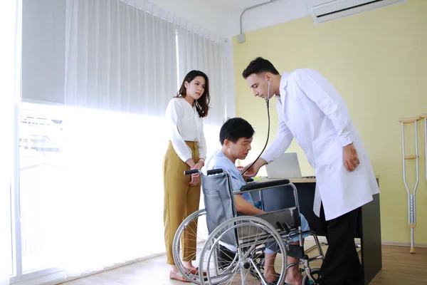 Thai Woman Caring Take Old Father Sitting Wheelchair Illness Health — Stock Photo, Image